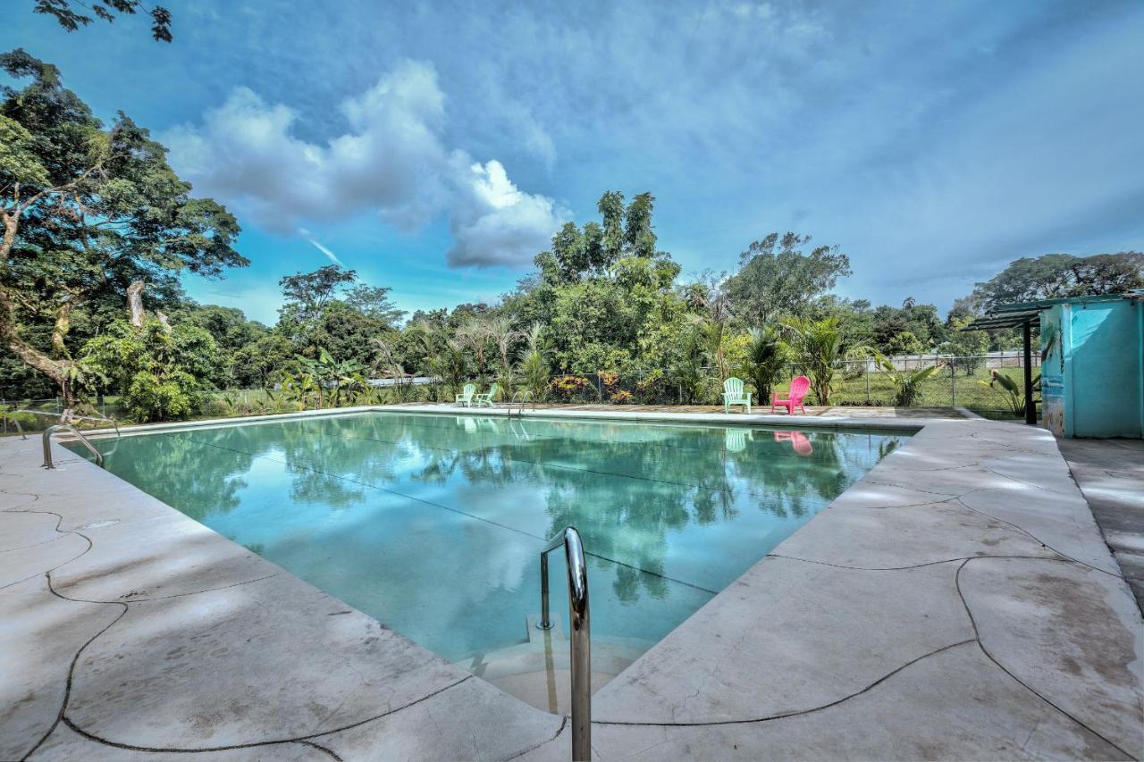 Puerto Viejo Club, Villas & Pool Puerto Viejo de Talamanca Bagian luar foto