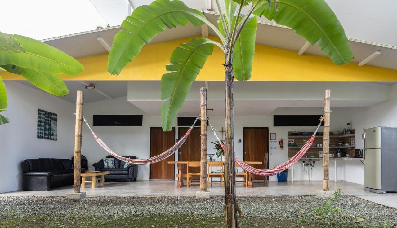 Puerto Viejo Club, Villas & Pool Puerto Viejo de Talamanca Bagian luar foto